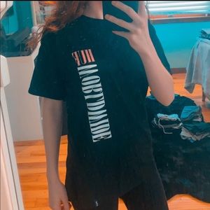 “HUF WORLDWIDE” Black tee